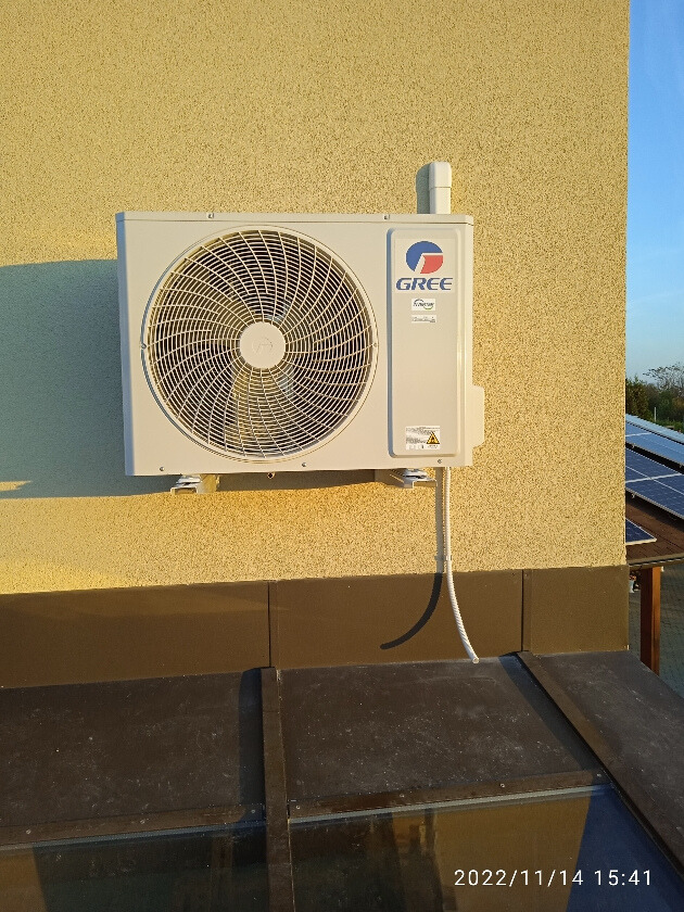 e6c89b87-d7fc-4d52-a5bc-2a6bb1692899