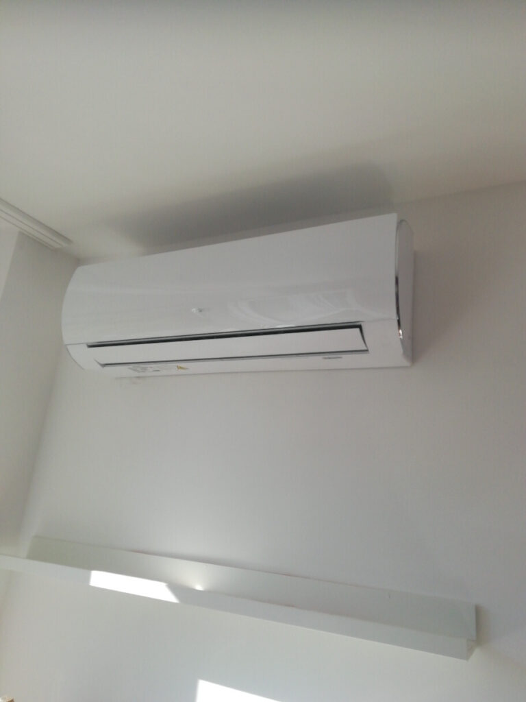 ea9ddcfc-57c3-41de-9a8a-f7f27ddd0b98